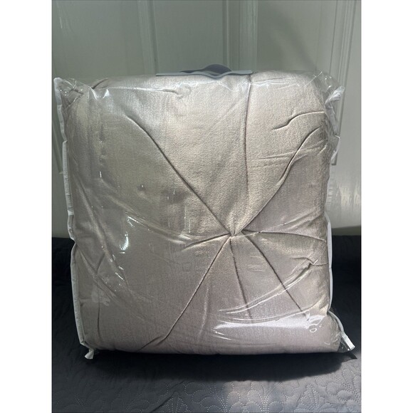 Twin Xl Reversible Comforter 66" x 90" Dusty Pink NEW Dorm Living Cute Chic Glam - Picture 4 of 8